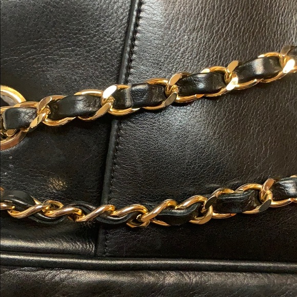 Vintage CHANEL handbag 12 x 10 - SALE - Picture 13 of 16